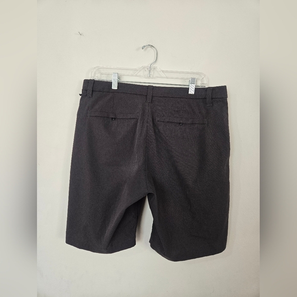 Lululemon Commission Shorts Classic 10" Ventlight Mesh Mens Size 33 Gray - Picture 2 of 8